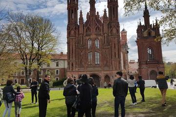 Vilnius sightseeing walking - driving tour