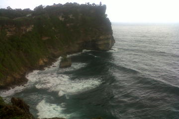 Bali Private tour Beach,Traditional dance, Uluwatu Temple, Sunset, Dinner