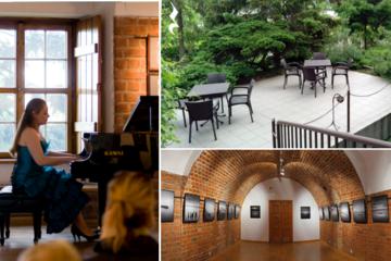 Everyday concerts of Chopin's music at the Old Town in Warsaw