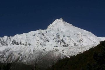 Manaslu circuit trek