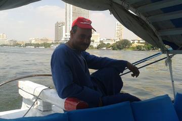 Treasures and Tut Small Group Tour Including Felucca Ride Along the Nile and Traditional Local Lunch