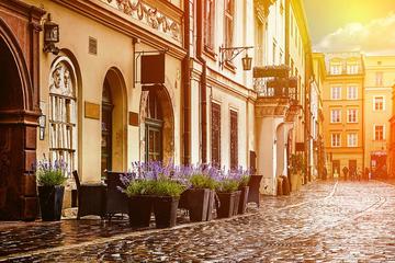 Sightseeing 1, 2 or 3 Historical Districts in Krakow: Complete Private Tour