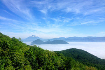 Lake Toya Private Day Tour (Up to 13 Passengers)