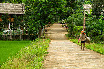 2-Day Mai Chau Tour and Homestay from Hanoi