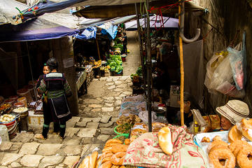 3-Day Bac Ha Market, Sapa, and Hill Tribe Villages Tour from Hanoi