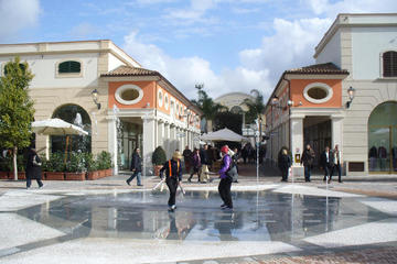 Shopping Tour at La Reggia Outlet