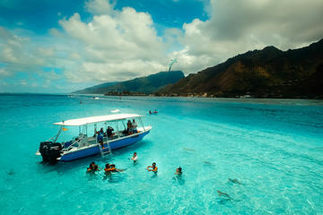 Discover Moorea by Boat