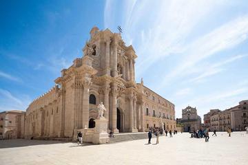 Full-day Syracuse and Noto tour from Taormina