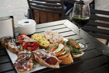 TAPAS TOUR IN SEVILLA