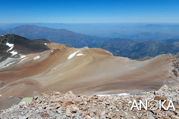 Trekking to Pintor Summit at 4000 of height, Ski centers and more in Santiago