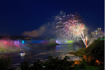 Niagara Falls Fireworks Cruise