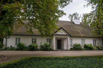 Day Trip: Warsaw to Zelazowa Wola: Chopin's music and handicraft workshops