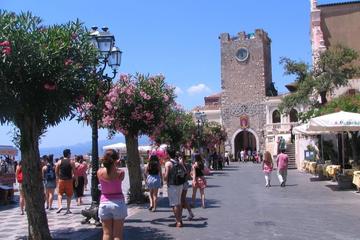 Taormina Savoca and Castelmola one day tour from Syracuse