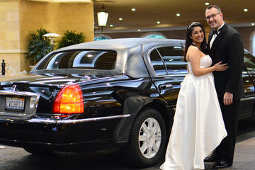 Las Vegas Wedding at The Little Vegas Chapel including Limousine Transportation