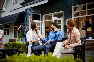 Bicester Village Shopping Trip from London: Gift Card, Lunch and VIP Discounts