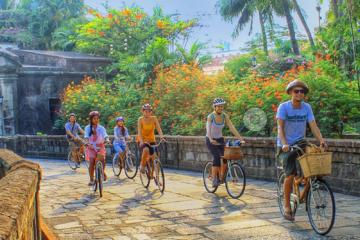 Bambike Ecotours: Intramuros Experience (Bamboo bicycle tours)
