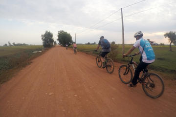 Siem Reap countryside bike
