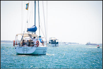 Private Gold Coast Sailing Cruise with Optional Seafood Lunch