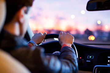 Transfer from Lisbon airport to a hotel in the city