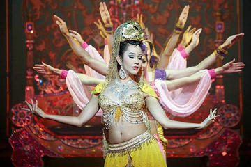 Alcazar Cabaret Show with Transport