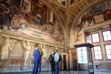 Early Morning Vatican Truly Small Group Tour