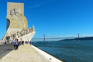Discovering Lisbon City (4 hours) - Private Luxury Sedan or Minivan