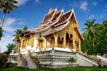 4-Day Classic Laos Tour from Vientiane to Luang Prabang by Air