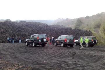 Full-Day Etna Jeep Tour from Taormina Including Lunch in a Local Farmhouse