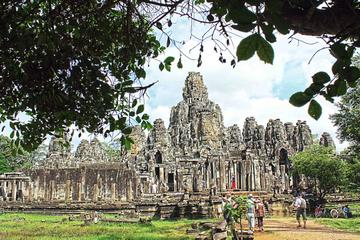 Angkor Thom, Ta Promh, and Banteay Srei Shared Tour