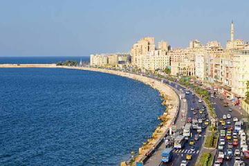 Day Trip to Pyramids & Sakkara from Alexandria