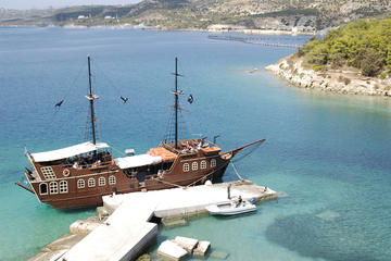 Rethymno Barbarossa Pirate Ship Cruise