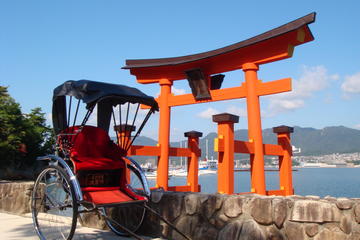 Private Miyajma Rickshaw Tour Including Itsukushima Shrine
