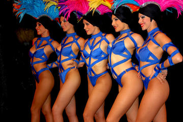 Oh Cesar! New Dinner and Show by the Cesar Palace Cabaret in Paris