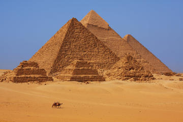 Private Tour: Cairo Day Trip from Hurghada Including Round-Trip Flights, Giza Pyramids, Sphinx and Egyptian Museum