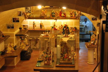 Lecce Rickshaw Tour with Papier-Mâché Workshop