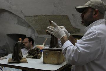 Lecce Sightseeing Bike Tour and Papier-Mâché Workshop