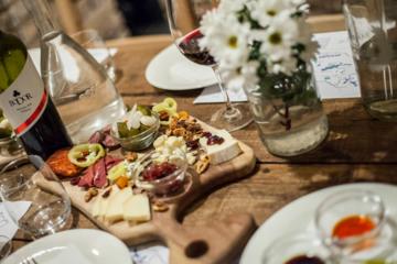 Budapest Dinner, Drink Tasting and City Walk