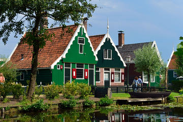 Dutch Countryside and Culture Tour from Amsterdam Including Zaanse Schans, Edam and Volendam