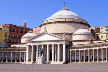 Naples Shore Excursion: Private Old Naples Walking Tour