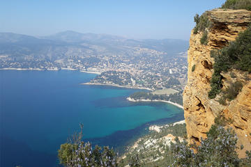 Cassis and Marseille Small-Group Tour from Aix-en-Provence