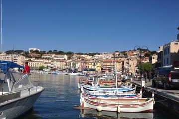 Toulon Shore Excursion: Full Day Private Tour of Provence Villages Cassis, Marseille and Le Castellet