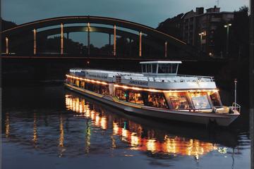 Berlin Sightseeing Dinner Cruise Including a 3-Course Meal and Drinks