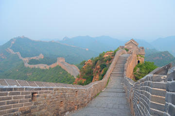 Great Wall Simatai West to Jinshanling Hiking Trip from Beijing with Lunch