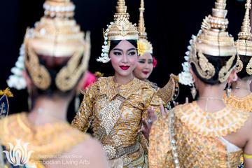 Cambodian Arts Traditional Dance Show in Phnom Penh