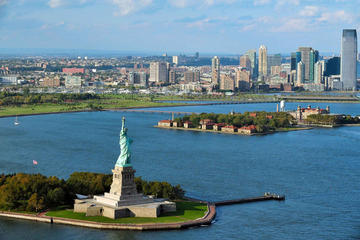 Statue of Liberty and Ellis Island Tour Including Pedestal Access, Lower Manhattan Sightseeing and 9/11 Museum Entry