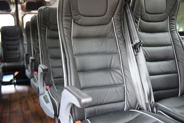 Private Arrival Transfer: Zurich Airport to Zurich City