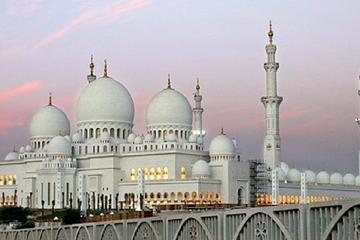Abu Dhabi: Sheikh Zayed Grand Mosque and Ferrari World