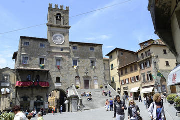 Cortona walking tour Under the Tuscan Sun
