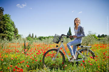 Half Day of visit of Provence and the Carrieres de Lumieres by Electric Bike from St Rémy-de-Provence