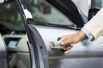 Paris Private Transfer: from-to Paris Airports Charles de Gaulle-CDG or Orly-ORY